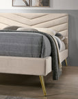 Vivar Mid-Century Modern Tufted Bed