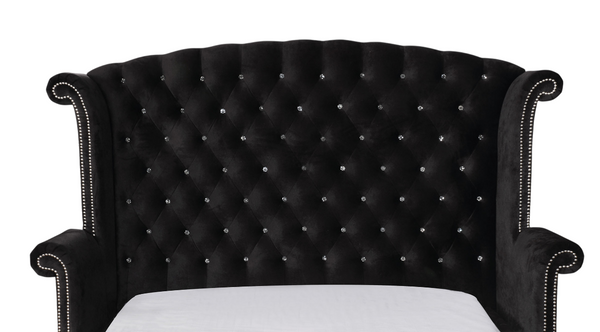 Alzir Elegant Luxury Tufted Velvet Platform Bed