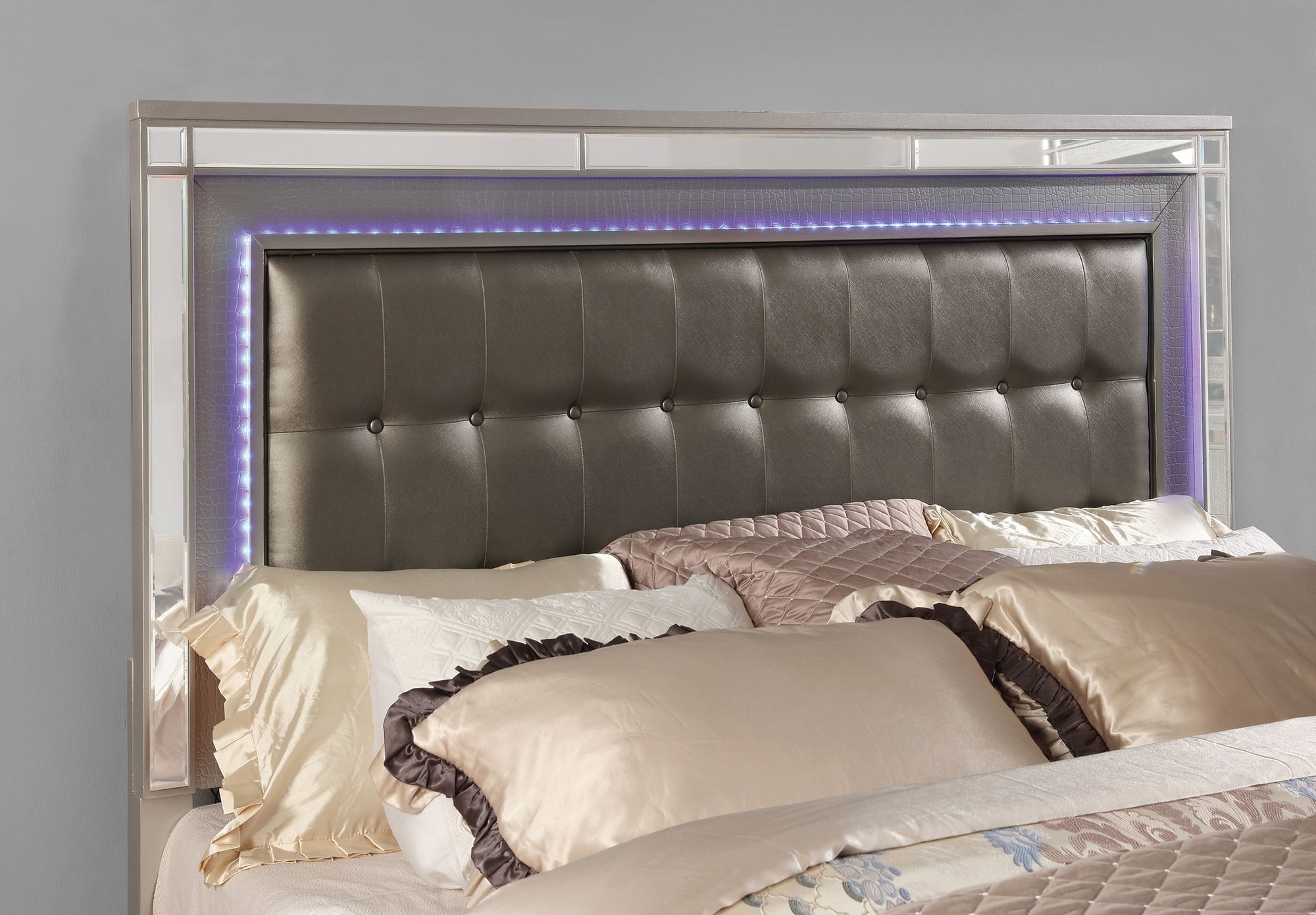 Brachium Luxury Upholstered Platform Bed