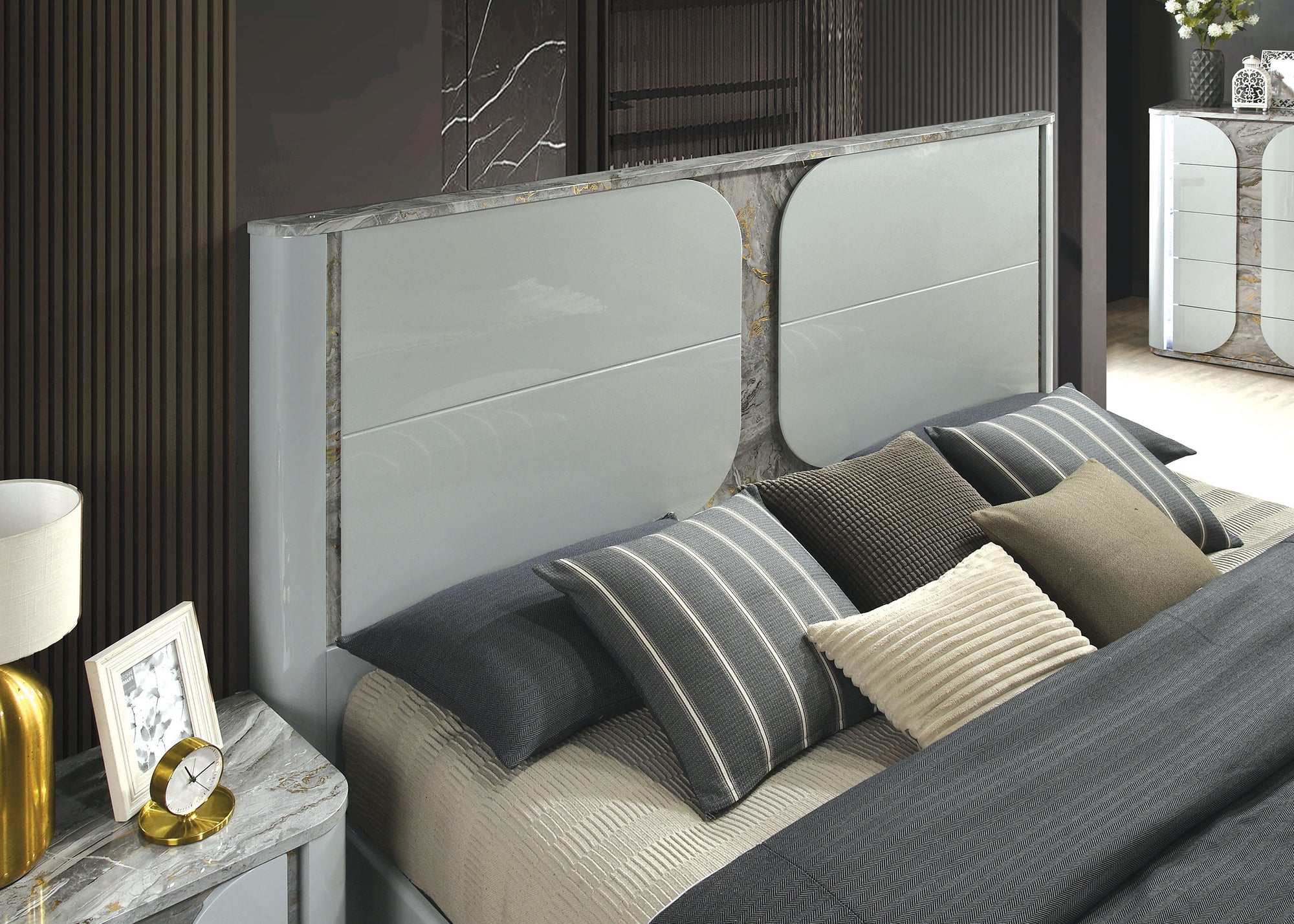 Cleburne LED Bedframe Contemporary Light Gray High-Gloss Finish with Marble &amp; Gold Foil Accents
